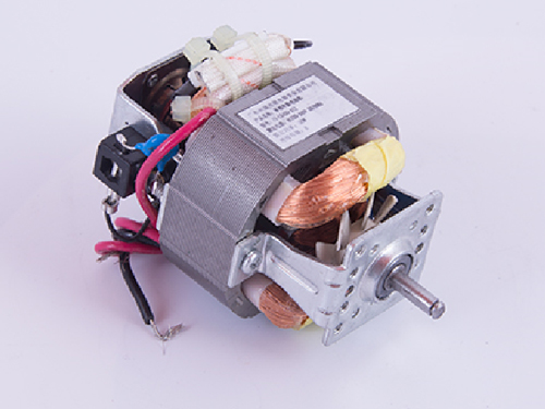 What is a series excitation motor? What is its main principle of operation?